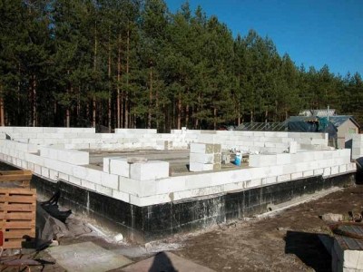 В Казахстане до 1 января 2008 года будет приостановлена выдача разрешений на долевое строительство