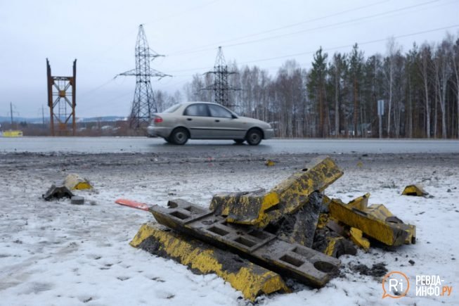 50 автомобилей пробили колеса на трассе Пермь-Екатеринбург