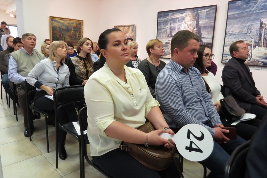 На аукционе «Белый цветок» в Белгороде собрали около 800 тысяч рублей